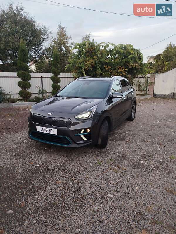 Внедорожник / Кроссовер Kia Niro 2019 в Львове фото 7 Внедорожник / Кроссовер Kia Niro 2019 в Львове