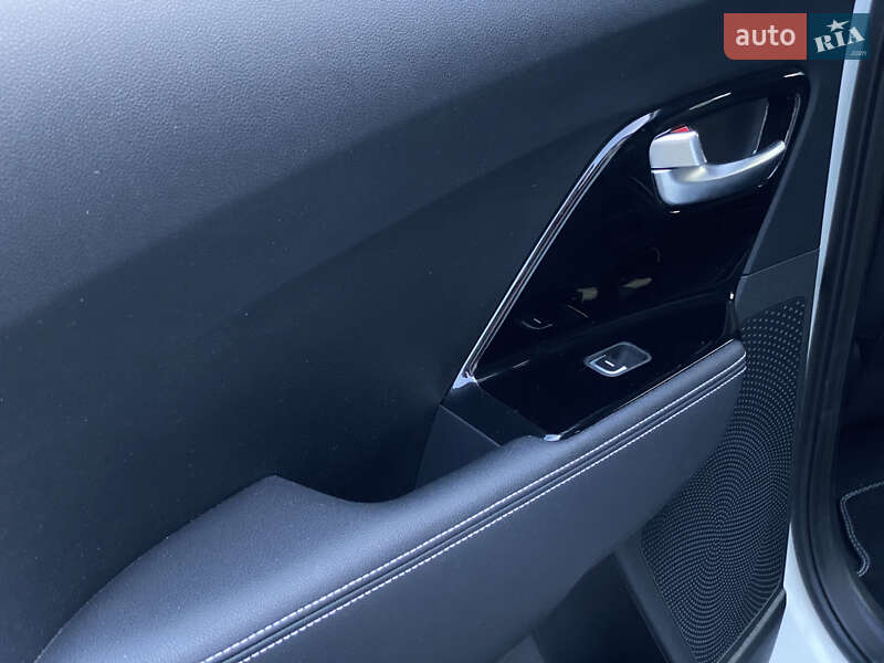 Внедорожник / Кроссовер Kia Niro 2021 в Львове