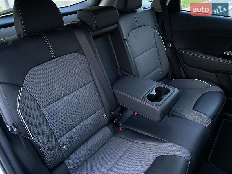 Внедорожник / Кроссовер Kia Niro 2021 в Львове
