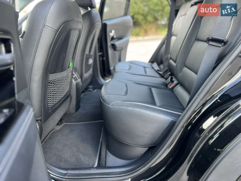 Позашляховик / Кросовер Kia Niro 2020 в Рівному фото 45 Позашляховик / Кросовер Kia Niro 2020 в Рівному