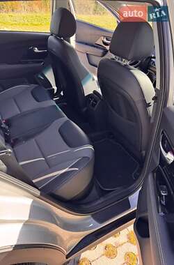 Внедорожник / Кроссовер Kia Niro 2020 в 