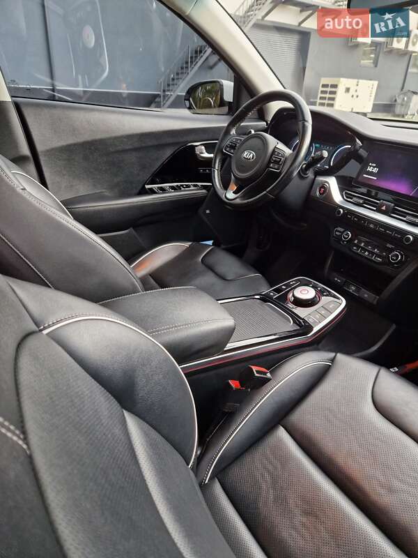 Позашляховик / Кросовер Kia Niro 2020 в Хмельницькому