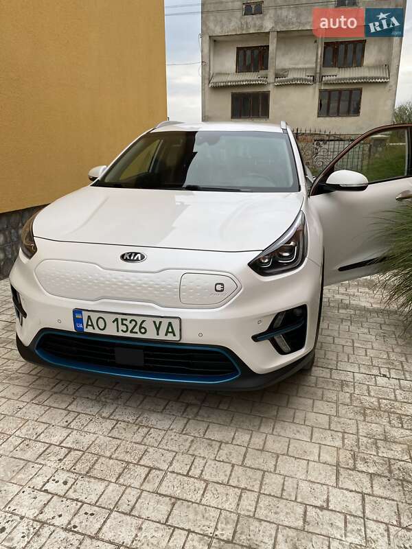 Позашляховик / Кросовер Kia Niro 2020 в Виноградові фото 2 Позашляховик / Кросовер Kia Niro 2020 в Виноградові