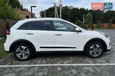 Внедорожник / Кроссовер Kia Niro 2021 в 