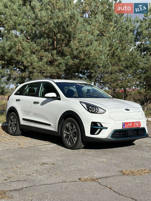 Позашляховик / Кросовер Kia Niro 2020 в Львові фото 8 Позашляховик / Кросовер Kia Niro 2020 в Львові