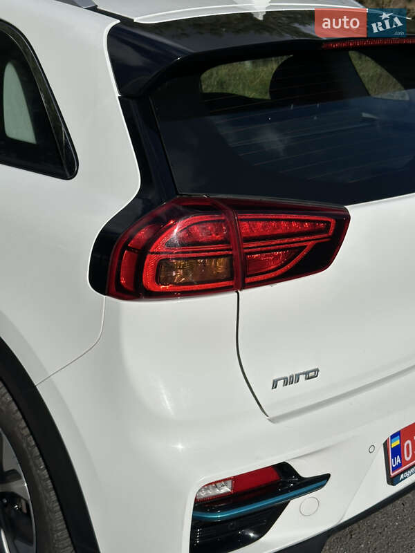 Позашляховик / Кросовер Kia Niro 2020 в Львові фото 22 Позашляховик / Кросовер Kia Niro 2020 в Львові