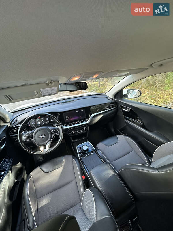Позашляховик / Кросовер Kia Niro 2020 в Львові фото 40 Позашляховик / Кросовер Kia Niro 2020 в Львові