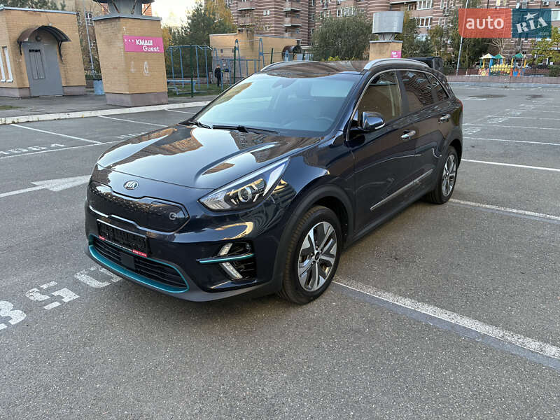 Внедорожник / Кроссовер Kia Niro 2020 в Киеве