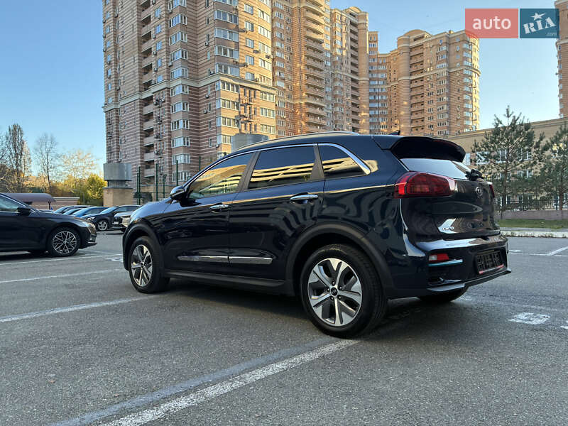 Внедорожник / Кроссовер Kia Niro 2020 в Киеве