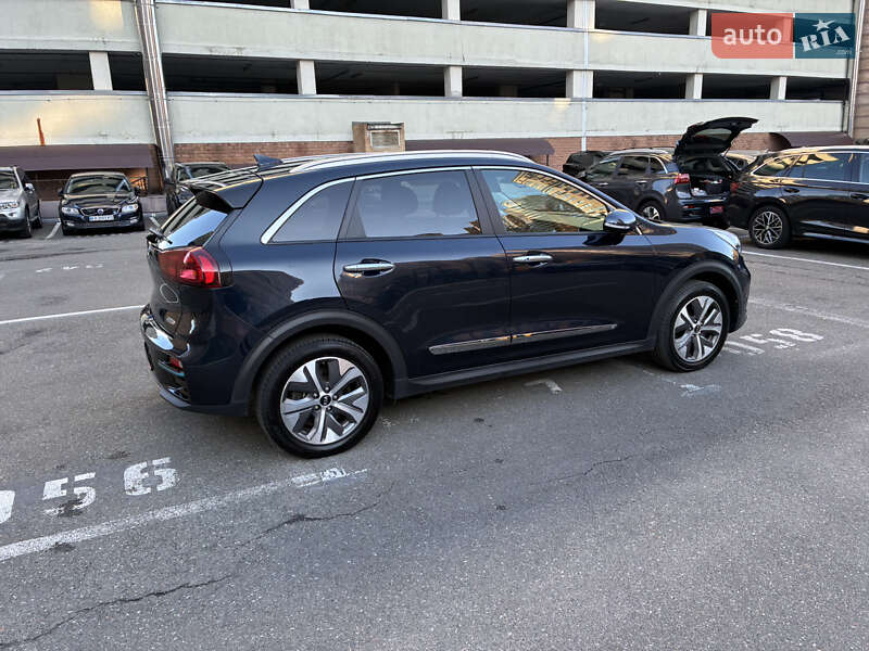 Внедорожник / Кроссовер Kia Niro 2020 в Киеве
