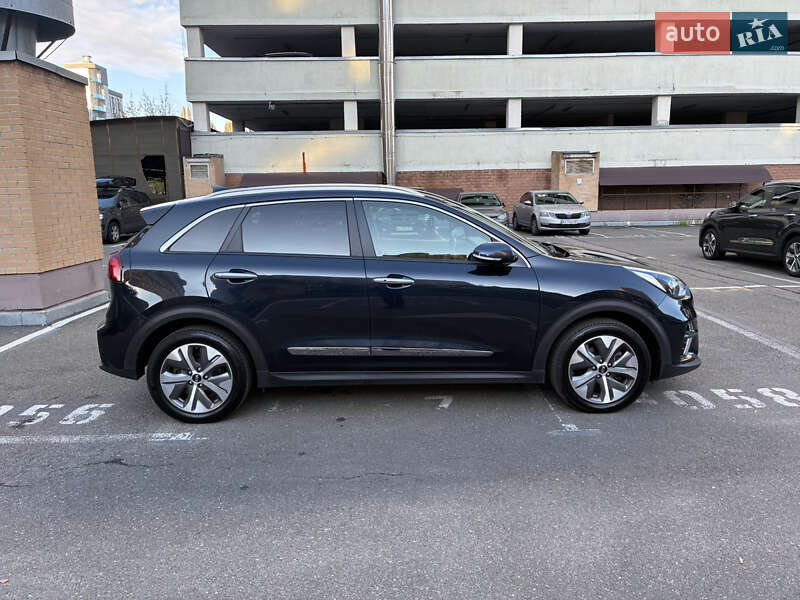 Внедорожник / Кроссовер Kia Niro 2020 в Киеве