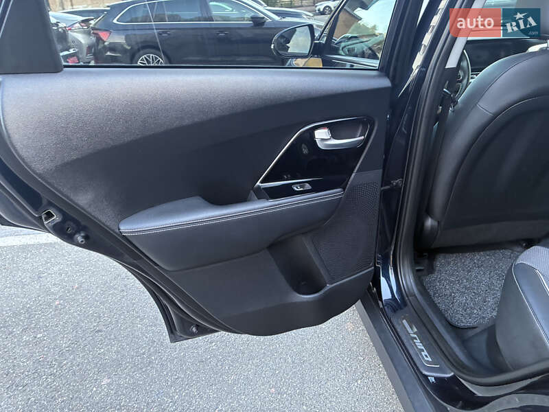 Внедорожник / Кроссовер Kia Niro 2020 в Киеве