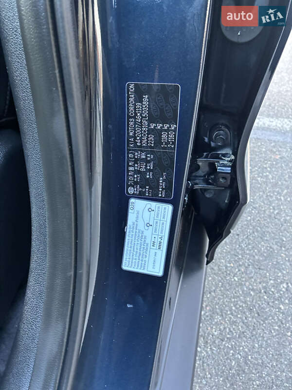 Внедорожник / Кроссовер Kia Niro 2020 в Киеве