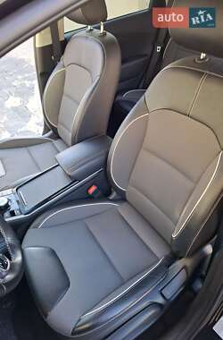 Позашляховик / Кросовер Kia Niro 2021 в  фото 3 Позашляховик / Кросовер Kia Niro 2021 в