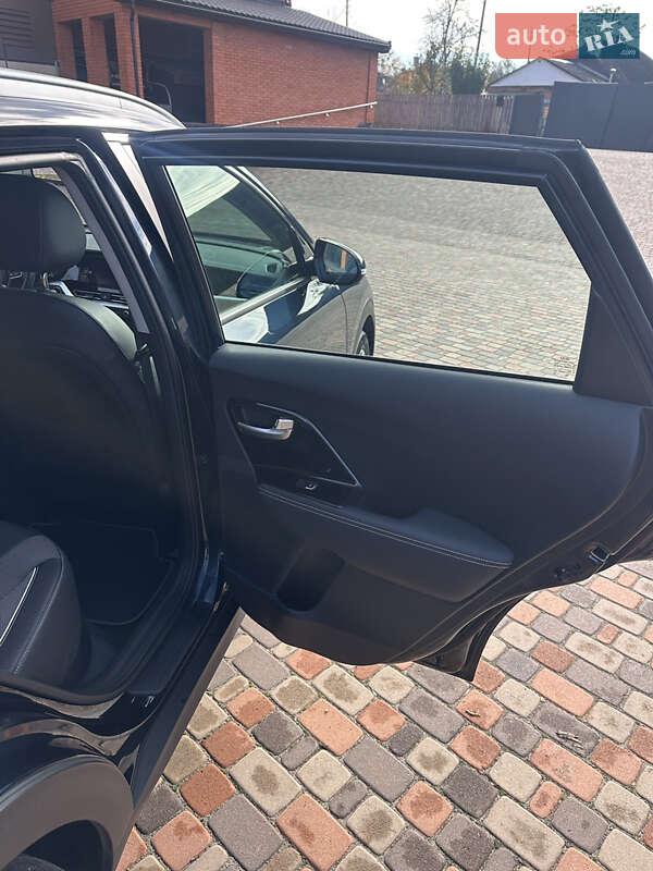 Позашляховик / Кросовер Kia Niro 2020 в Києві