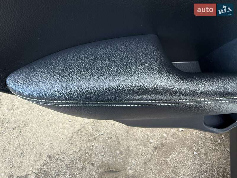 Внедорожник / Кроссовер Kia Niro 2022 в Львове