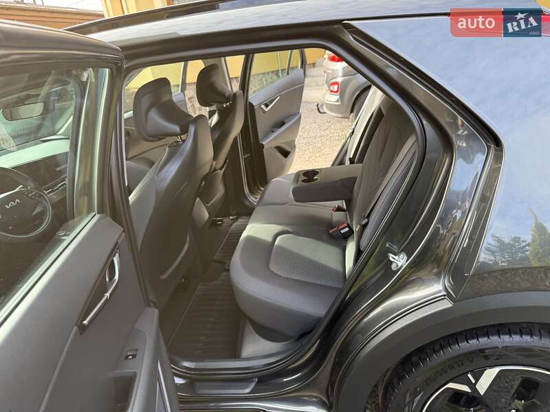 Позашляховик / Кросовер Kia Niro 2022 в Львові