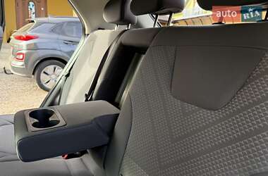 Внедорожник / Кроссовер Kia Niro 2023 в 