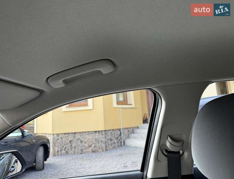 Позашляховик / Кросовер Kia Niro 2022 в Львові