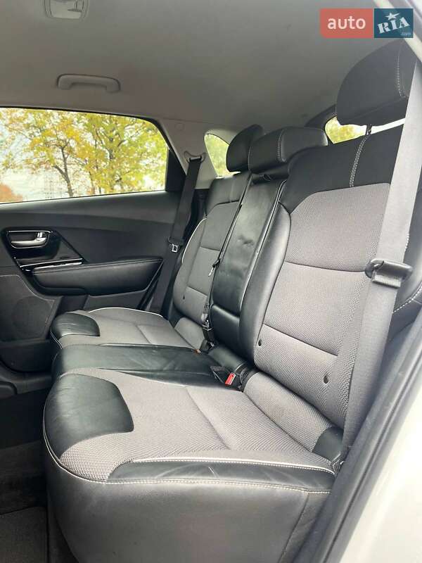 Внедорожник / Кроссовер Kia Niro 2022 в Кропивницком фото 6 Внедорожник / Кроссовер Kia Niro 2022 в Кропивницком