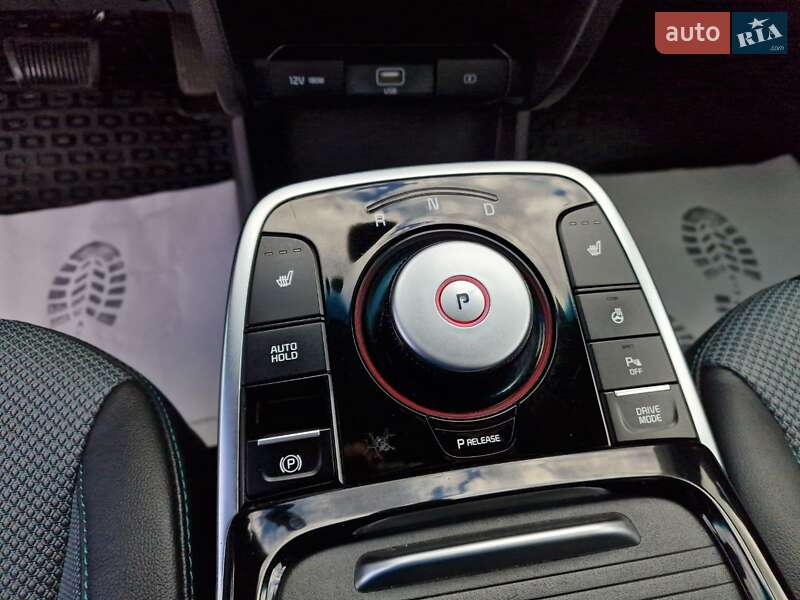 Позашляховик / Кросовер Kia Niro 2022 в Вінниці