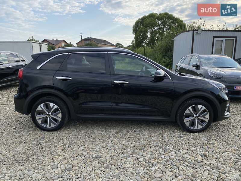 Внедорожник / Кроссовер Kia Niro 2020 в Львове фото 17 Внедорожник / Кроссовер Kia Niro 2020 в Львове