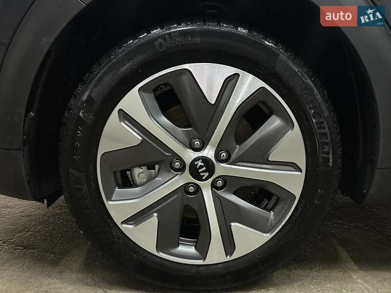 Внедорожник / Кроссовер Kia Niro 2020 в Львове фото 20 Внедорожник / Кроссовер Kia Niro 2020 в Львове