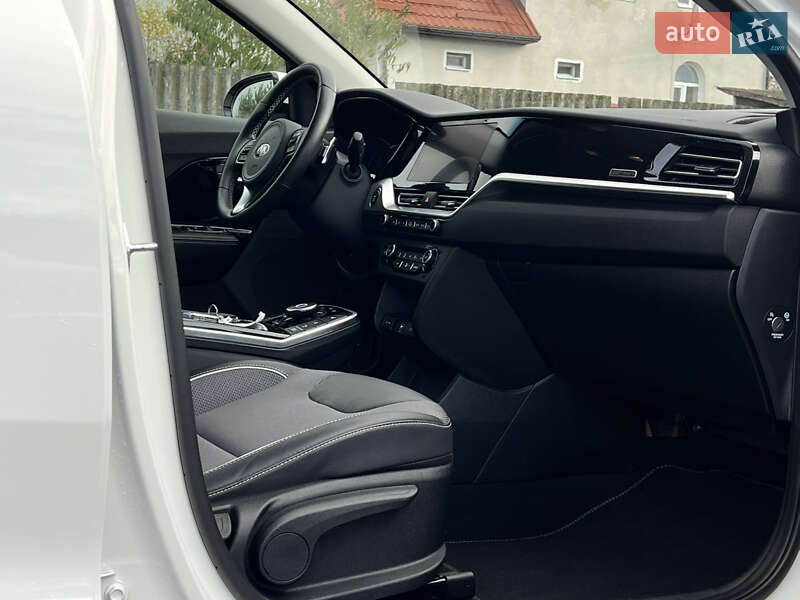 Позашляховик / Кросовер Kia Niro 2021 в Луцьку фото 44 Позашляховик / Кросовер Kia Niro 2021 в Луцьку