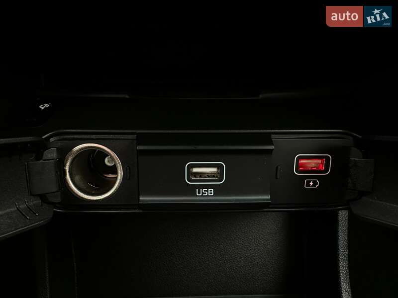 Внедорожник / Кроссовер Kia Niro 2020 в Львове