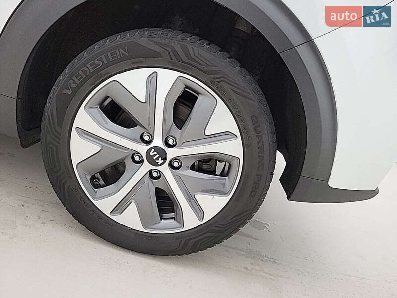 Позашляховик / Кросовер Kia Niro 2020 в Черкасах