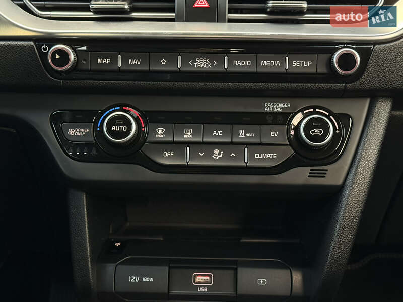 Внедорожник / Кроссовер Kia Niro 2021 в Киеве