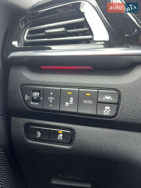 Внедорожник / Кроссовер Kia Niro 2020 в Львове