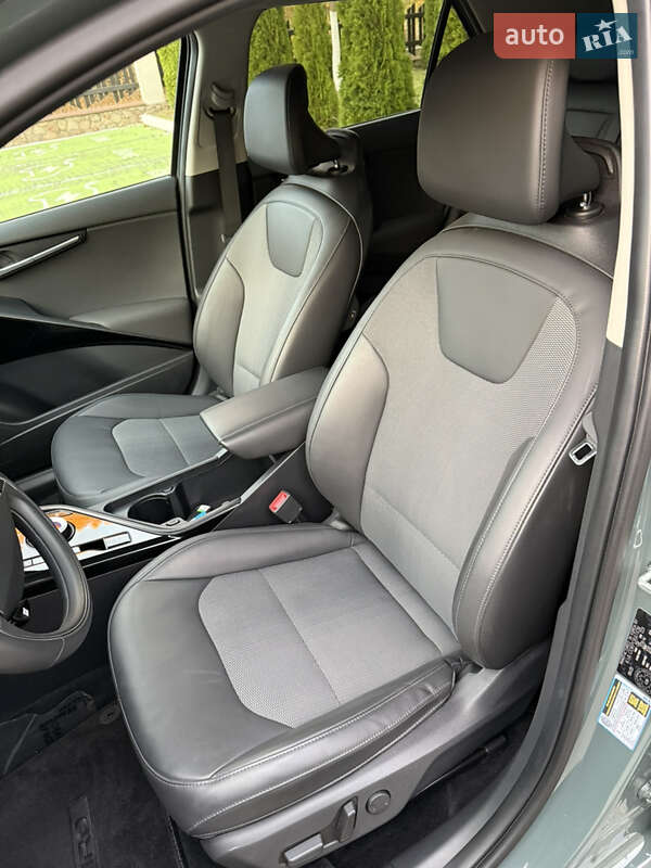 Внедорожник / Кроссовер Kia Niro 2023 в Киеве