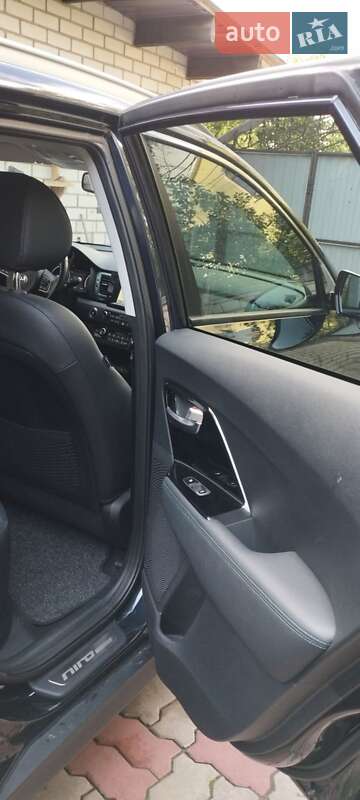 Внедорожник / Кроссовер Kia Niro 2019 в Житомире фото 12 Внедорожник / Кроссовер Kia Niro 2019 в Житомире