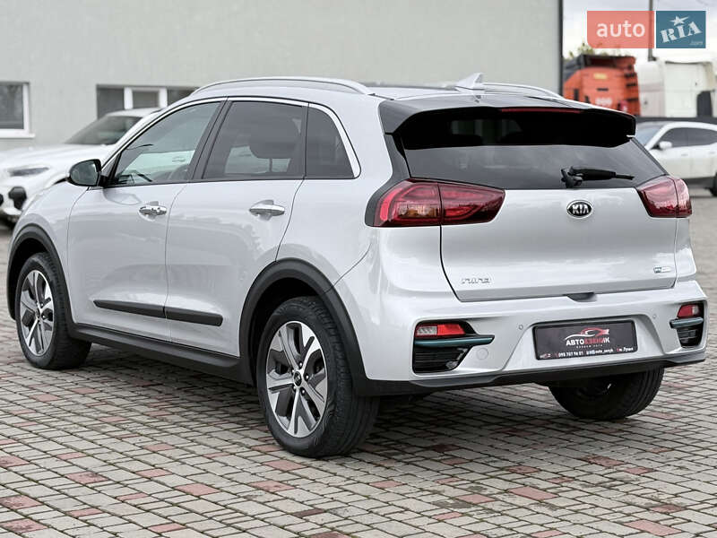 Внедорожник / Кроссовер Kia Niro 2020 в Луцке фото 6 Внедорожник / Кроссовер Kia Niro 2020 в Луцке