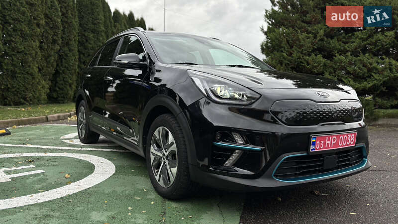 Внедорожник / Кроссовер Kia Niro 2020 в Млинове