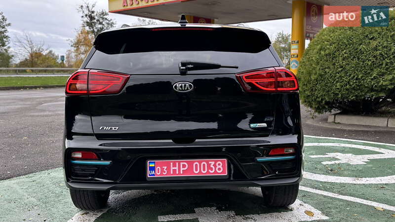 Внедорожник / Кроссовер Kia Niro 2020 в Млинове