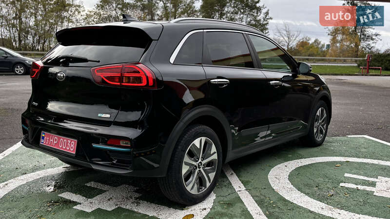 Внедорожник / Кроссовер Kia Niro 2020 в Млинове