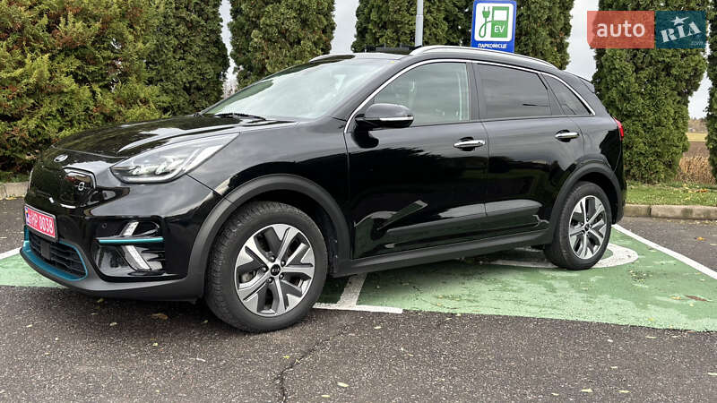 Внедорожник / Кроссовер Kia Niro 2020 в Млинове