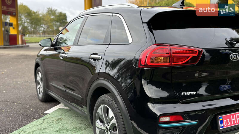 Внедорожник / Кроссовер Kia Niro 2020 в Млинове