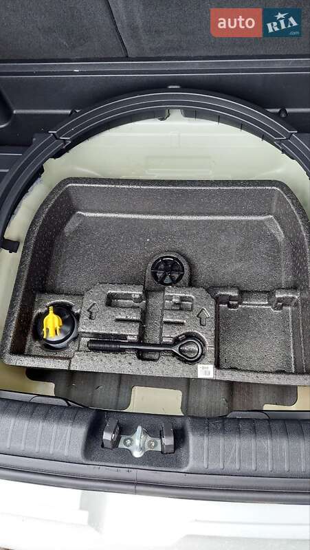 Внедорожник / Кроссовер Kia Niro 2018 в Тысменице фото 22 Внедорожник / Кроссовер Kia Niro 2018 в Тысменице