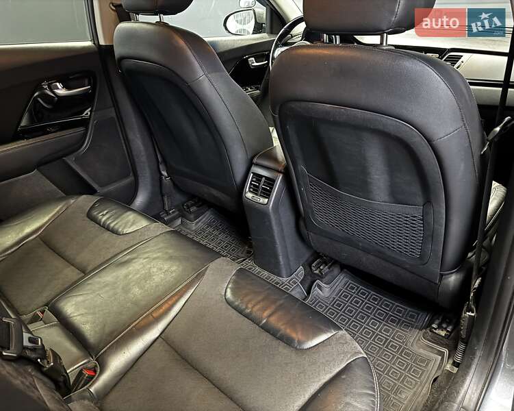 Внедорожник / Кроссовер Kia Niro 2017 в Киеве фото 36 Внедорожник / Кроссовер Kia Niro 2017 в Киеве