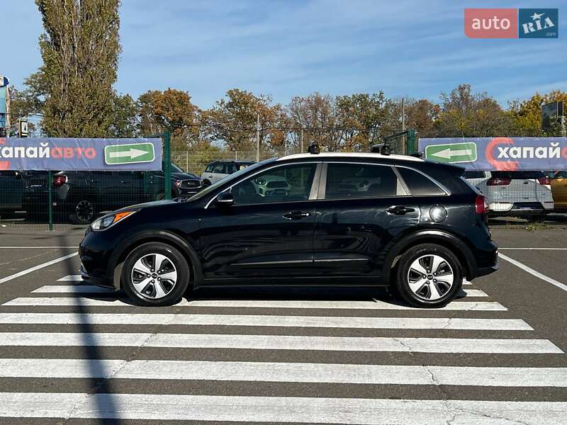 Позашляховик / Кросовер Kia Niro 2017 в Одесі фото 8 Позашляховик / Кросовер Kia Niro 2017 в Одесі
