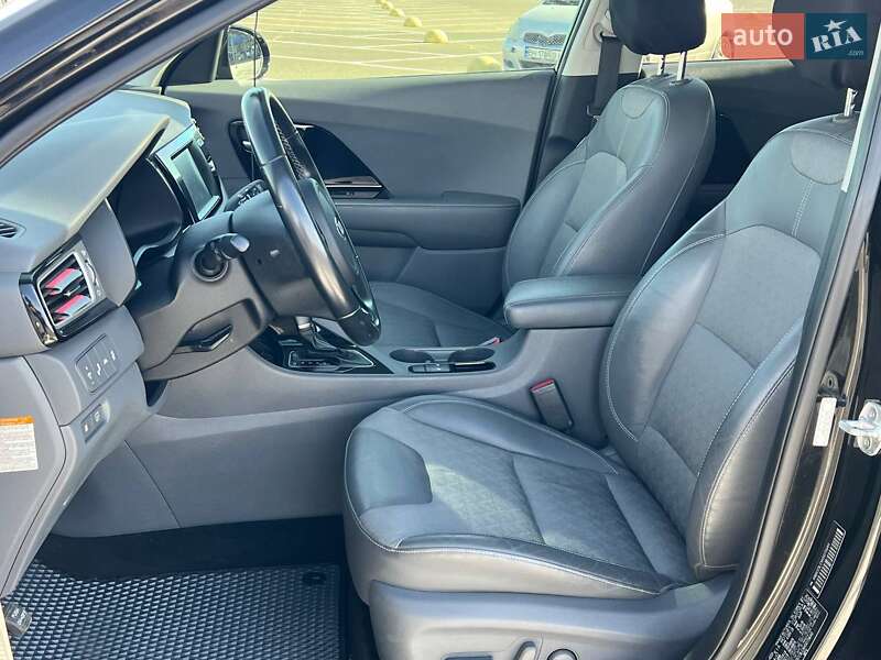 Позашляховик / Кросовер Kia Niro 2017 в Одесі фото 18 Позашляховик / Кросовер Kia Niro 2017 в Одесі