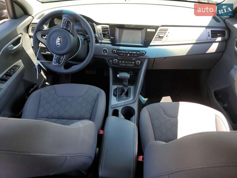 Внедорожник / Кроссовер Kia Niro 2017 в Львове фото 8 Внедорожник / Кроссовер Kia Niro 2017 в Львове
