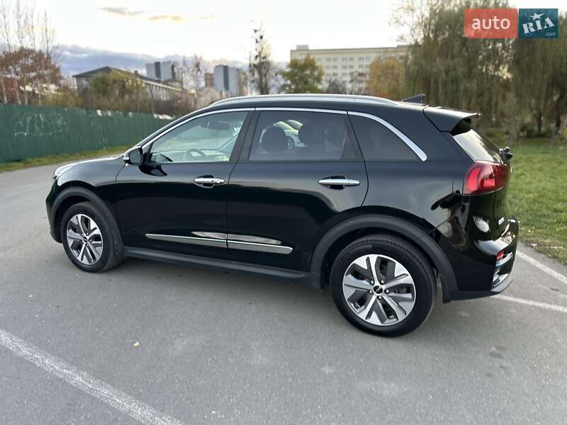 Внедорожник / Кроссовер Kia Niro 2021 в Ивано-Франковске