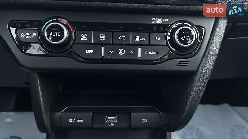 Внедорожник / Кроссовер Kia Niro 2021 в Ивано-Франковске