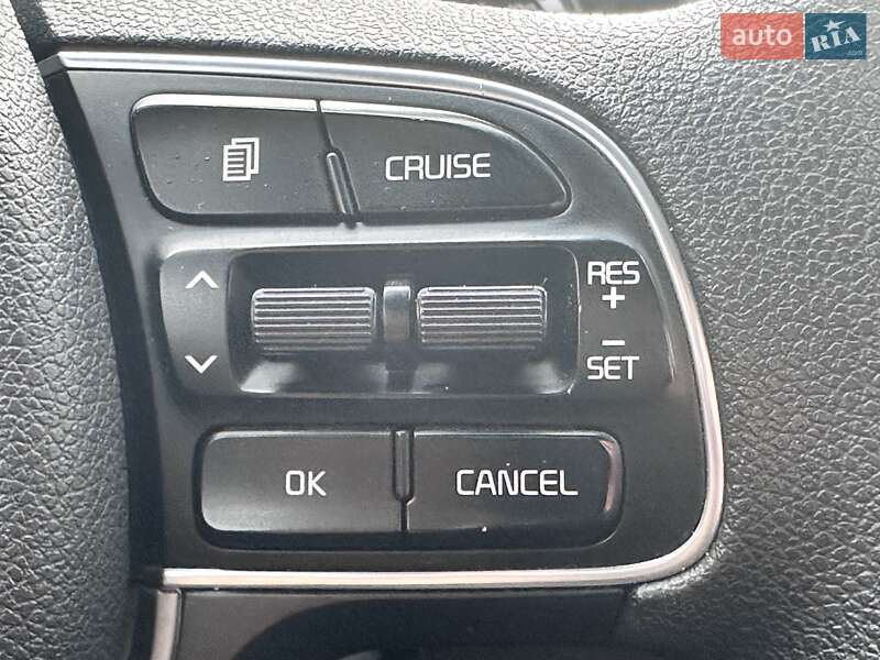 Внедорожник / Кроссовер Kia Niro 2018 в Новом Роздоле