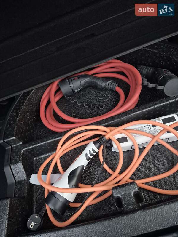 Внедорожник / Кроссовер Kia Niro 2020 в Луцке фото 21 Внедорожник / Кроссовер Kia Niro 2020 в Луцке