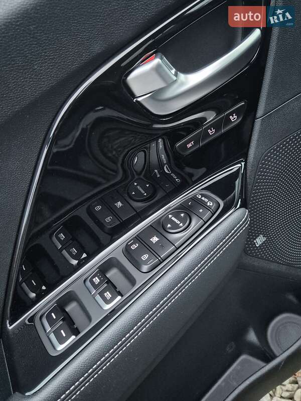 Внедорожник / Кроссовер Kia Niro 2020 в Луцке фото 36 Внедорожник / Кроссовер Kia Niro 2020 в Луцке